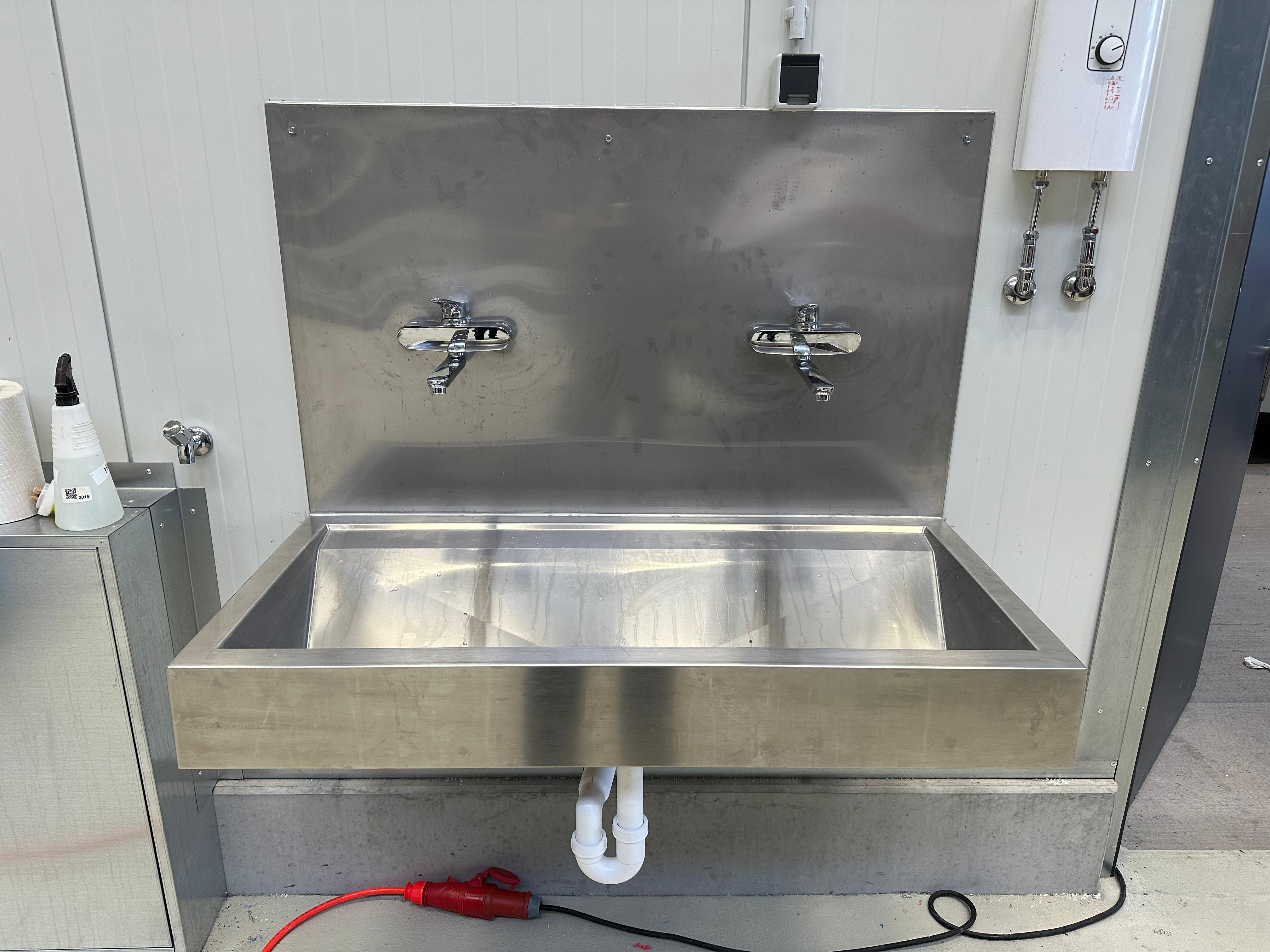 Spritzschutz aus Edelstahl